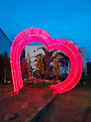Selfie Panda and Chocolate Factory, Yelagiri
